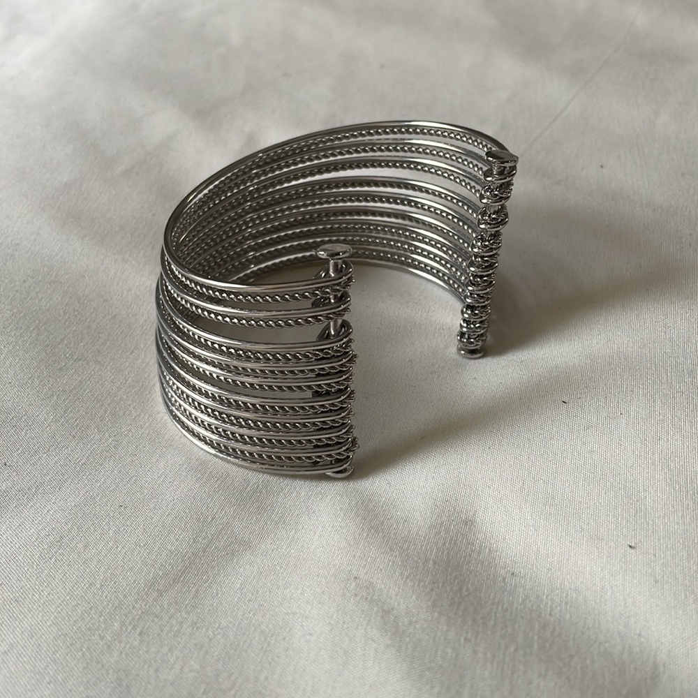 Silver cuff - Picture 4 of 4